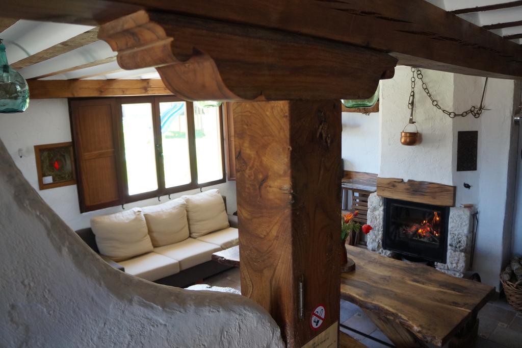 Casa Rural Bioenergetica La Serrezuela Olmos de Atapuerca Bagian luar foto